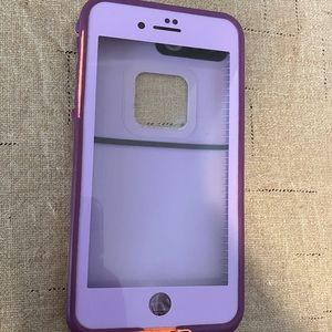 iPhone 8+ life proof case